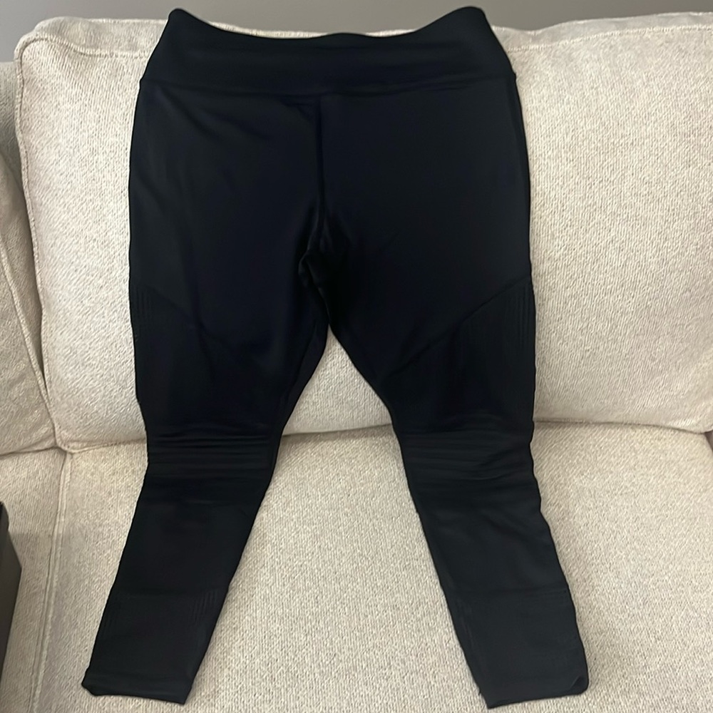 ZYIA black moto leggings size 8-10